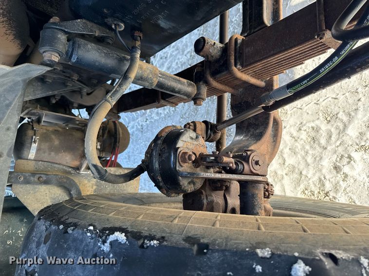 image for item DW2491 2007 Sterling LT9500 dump truck