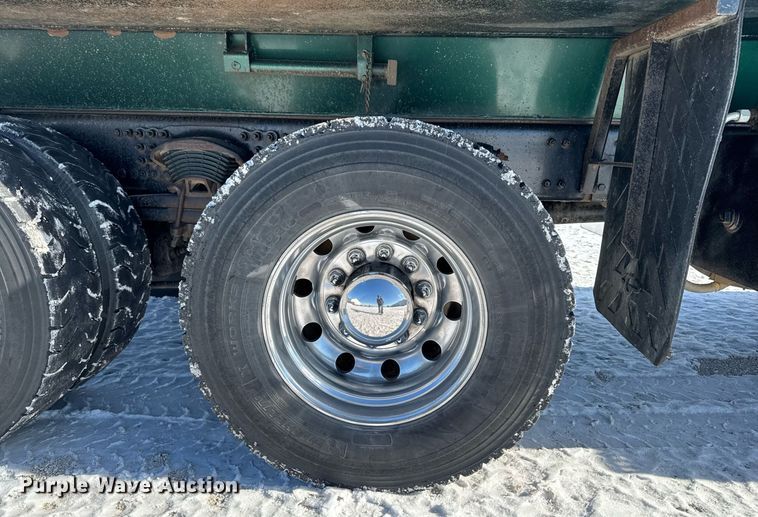 image for item DW2491 2007 Sterling LT9500 dump truck