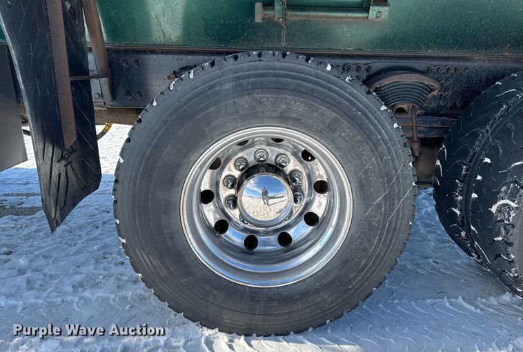 image for item DW2491 2007 Sterling LT9500 dump truck