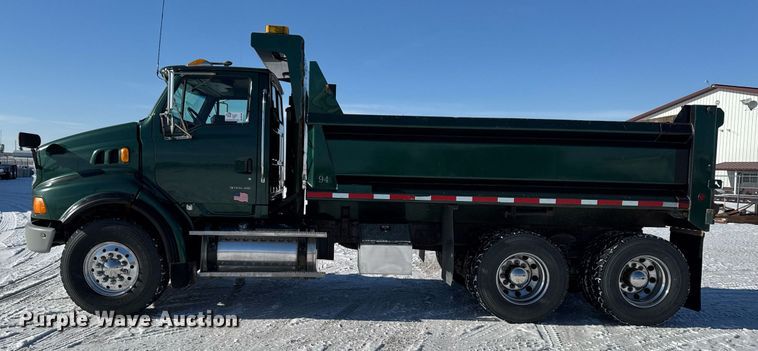 image for item DW2492 2007 Sterling LT9500 dump truck