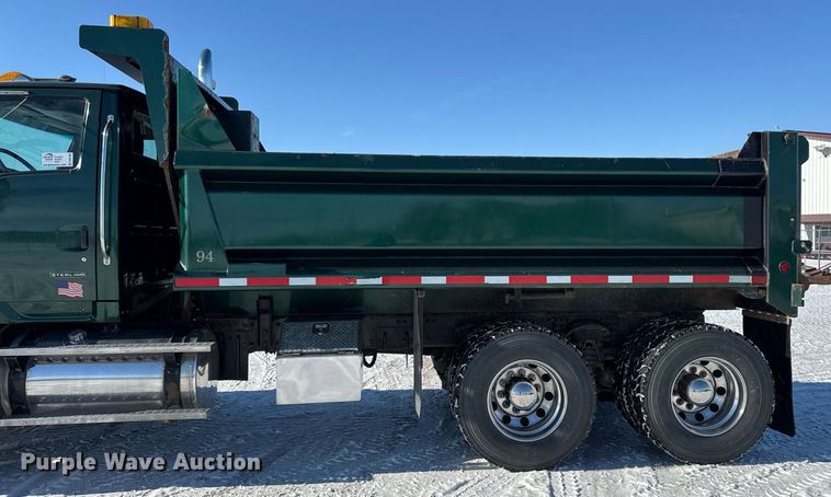 image for item DW2492 2007 Sterling LT9500 dump truck