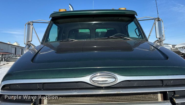 image for item DW2492 2007 Sterling LT9500 dump truck