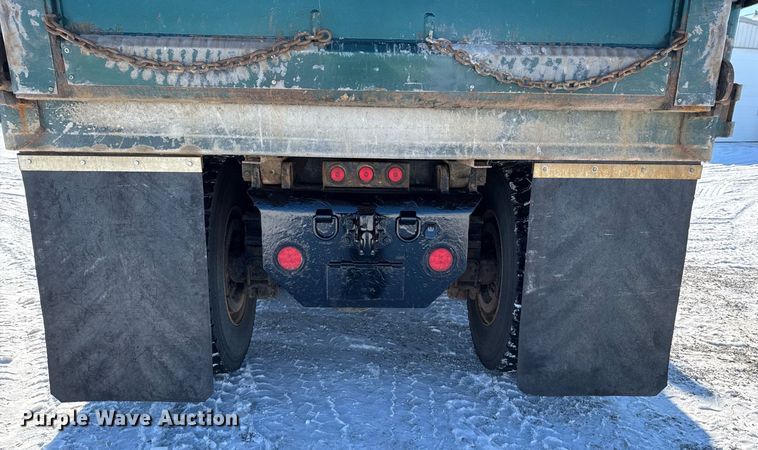image for item DW2492 2007 Sterling LT9500 dump truck