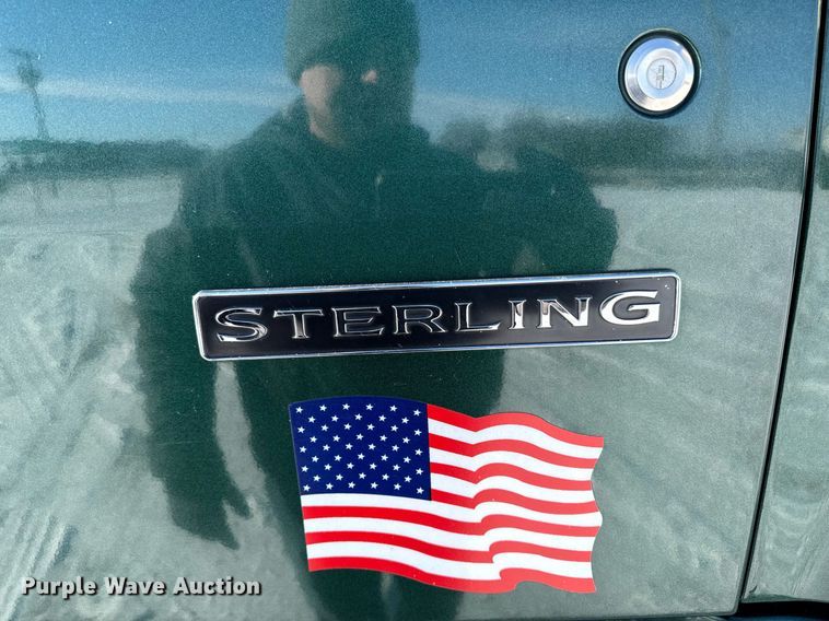 image for item DW2492 2007 Sterling LT9500 dump truck