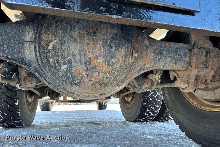 image for item DW2492 2007 Sterling LT9500 dump truck