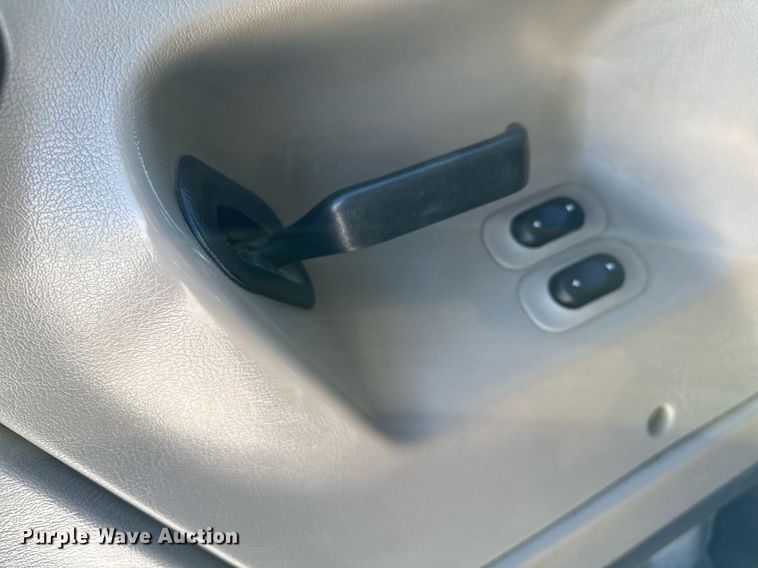 image for item DW2492 2007 Sterling LT9500 dump truck