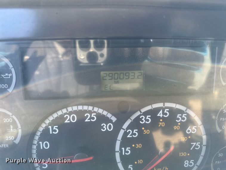 image for item DW2492 2007 Sterling LT9500 dump truck