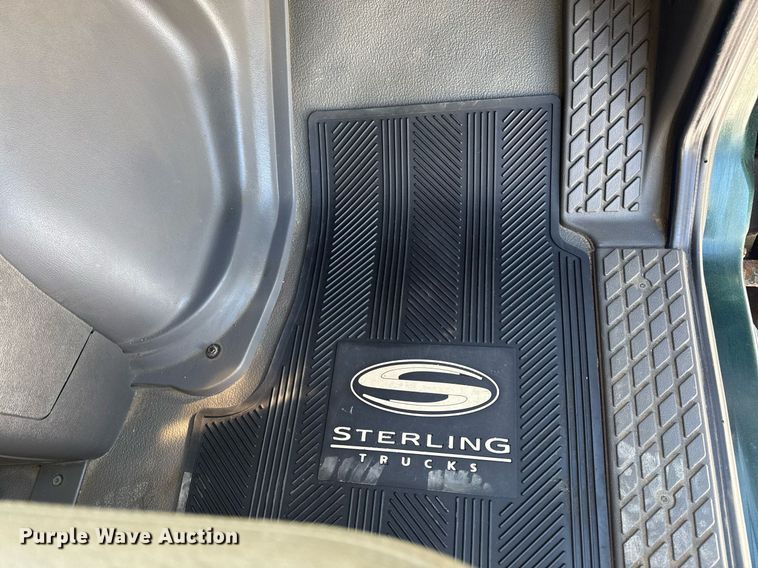 image for item DW2492 2007 Sterling LT9500 dump truck