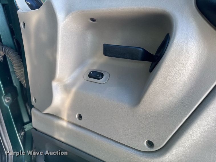 image for item DW2492 2007 Sterling LT9500 dump truck