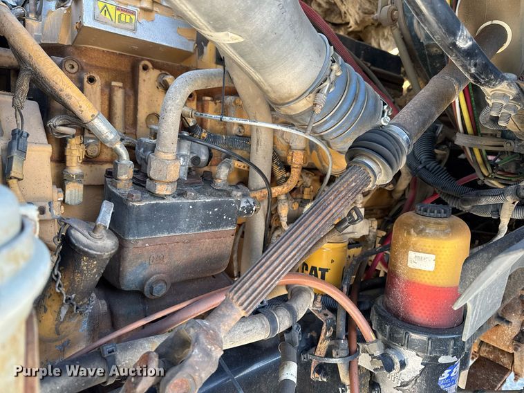 image for item DW2492 2007 Sterling LT9500 dump truck