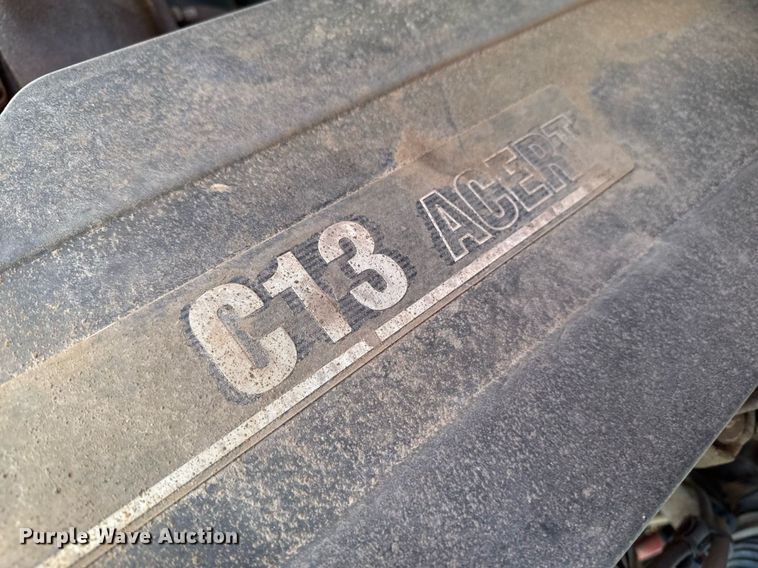 image for item DW2492 2007 Sterling LT9500 dump truck