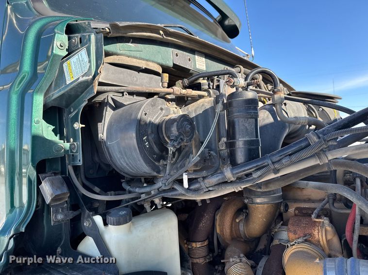 image for item DW2492 2007 Sterling LT9500 dump truck