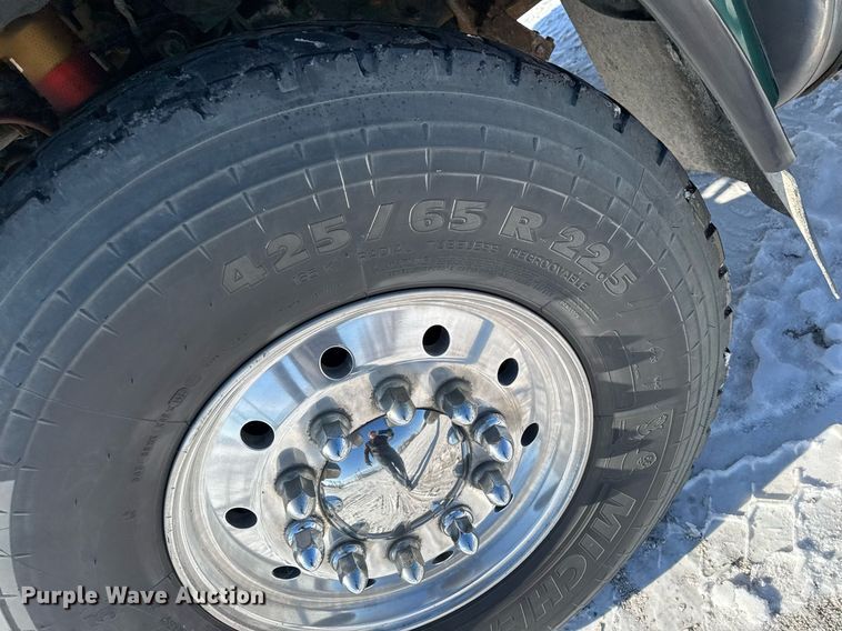 image for item DW2492 2007 Sterling LT9500 dump truck