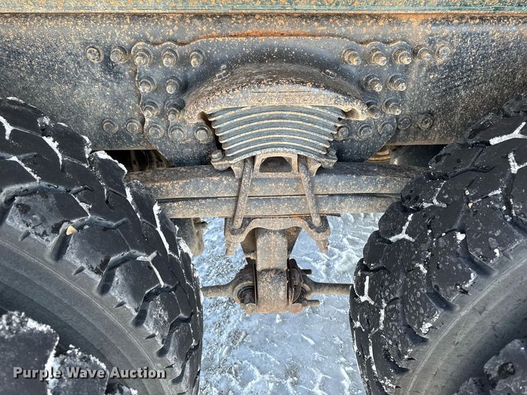 image for item DW2492 2007 Sterling LT9500 dump truck