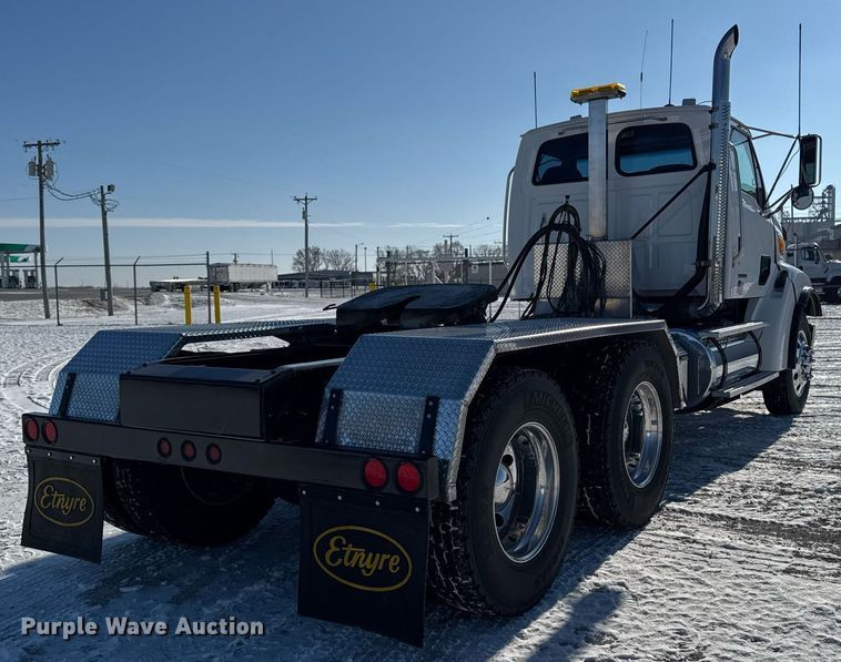 image for item DW2493 2002 Sterling LT9500 semi truck