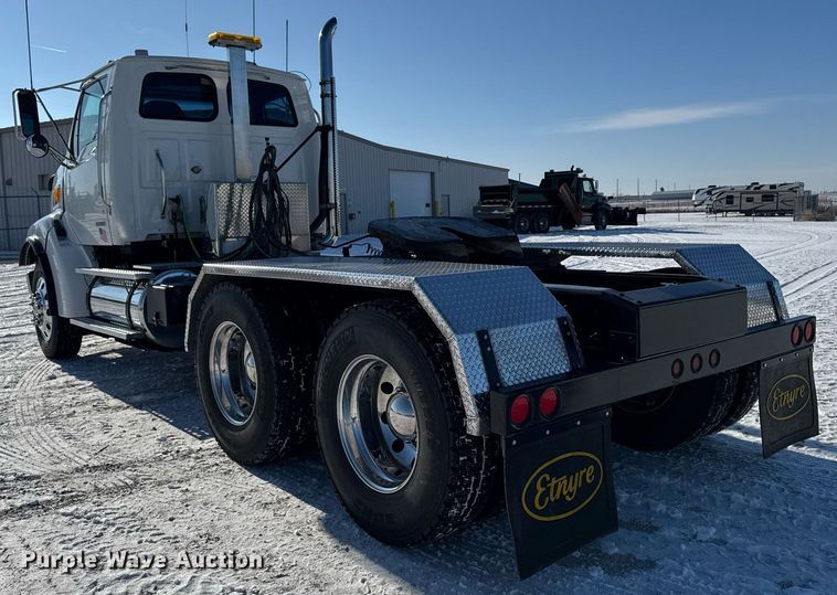 image for item DW2493 2002 Sterling LT9500 semi truck