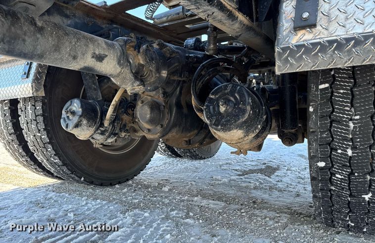 image for item DW2493 2002 Sterling LT9500 semi truck