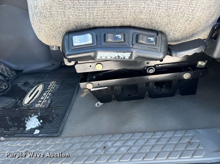 image for item DW2493 2002 Sterling LT9500 semi truck