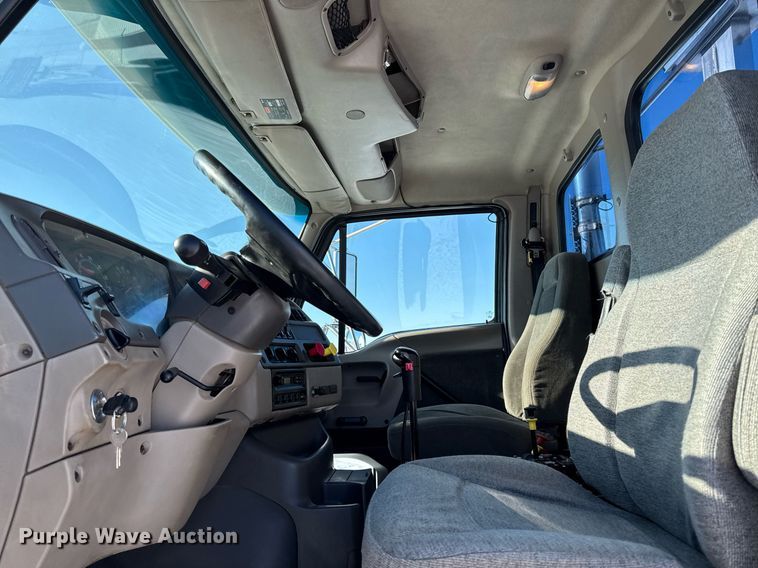 image for item DW2493 2002 Sterling LT9500 semi truck