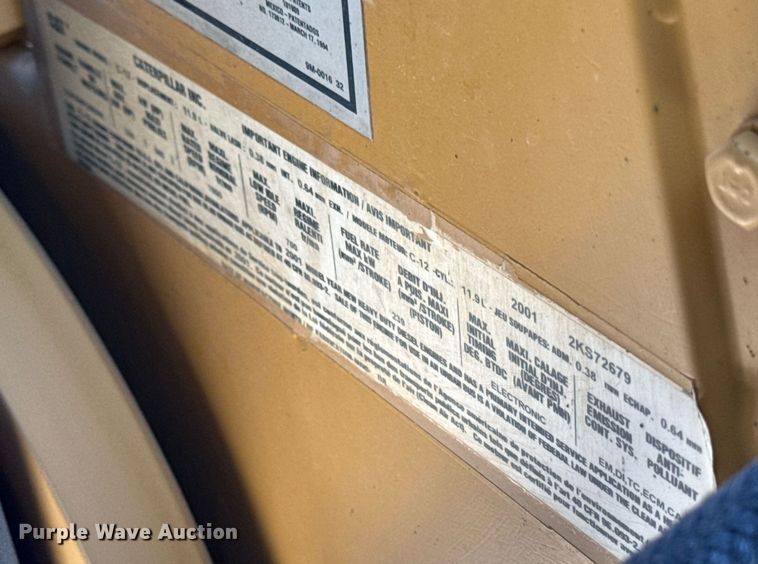 image for item DW2493 2002 Sterling LT9500 semi truck