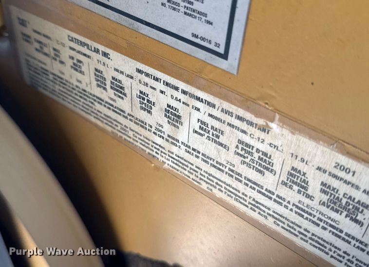 image for item DW2493 2002 Sterling LT9500 semi truck