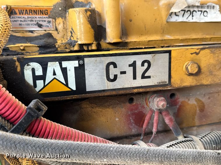 image for item DW2493 2002 Sterling LT9500 semi truck