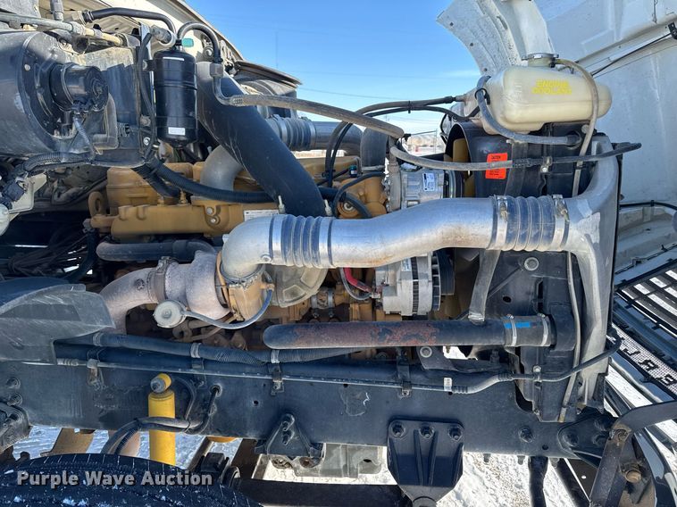 image for item DW2493 2002 Sterling LT9500 semi truck