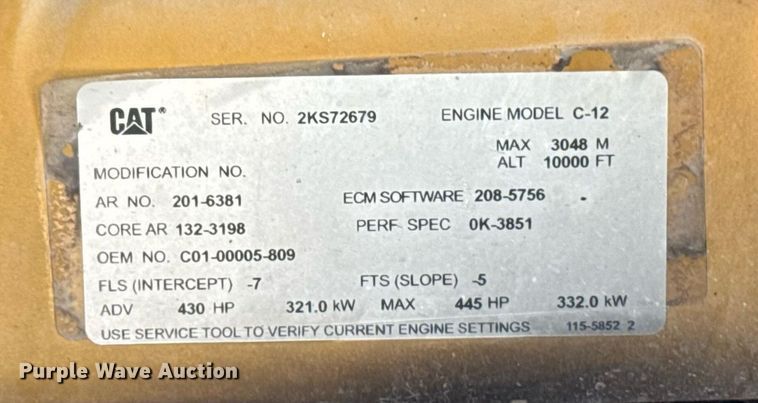 image for item DW2493 2002 Sterling LT9500 semi truck