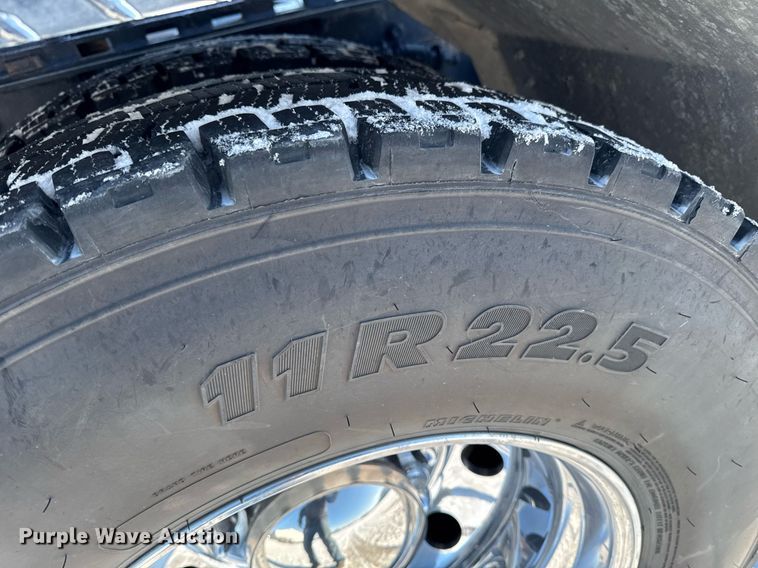 image for item DW2493 2002 Sterling LT9500 semi truck