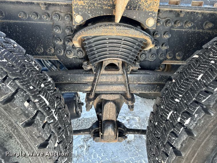 image for item DW2493 2002 Sterling LT9500 semi truck