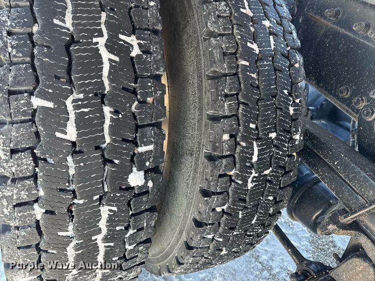 image for item DW2493 2002 Sterling LT9500 semi truck