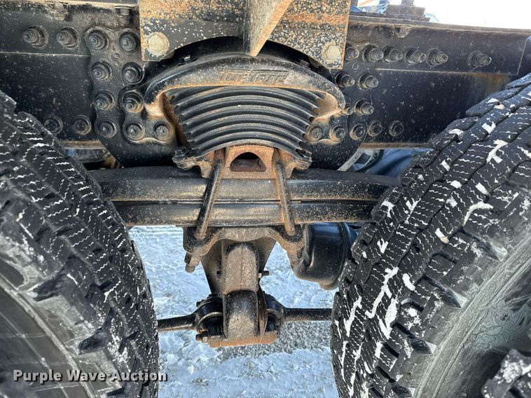 image for item DW2493 2002 Sterling LT9500 semi truck