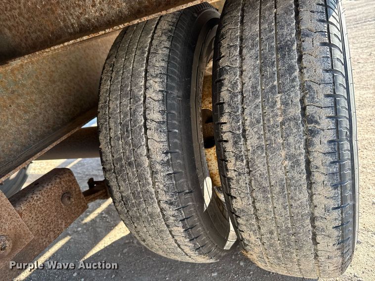 image for item DW2495 1987 Load King 92 LT equipment trailer