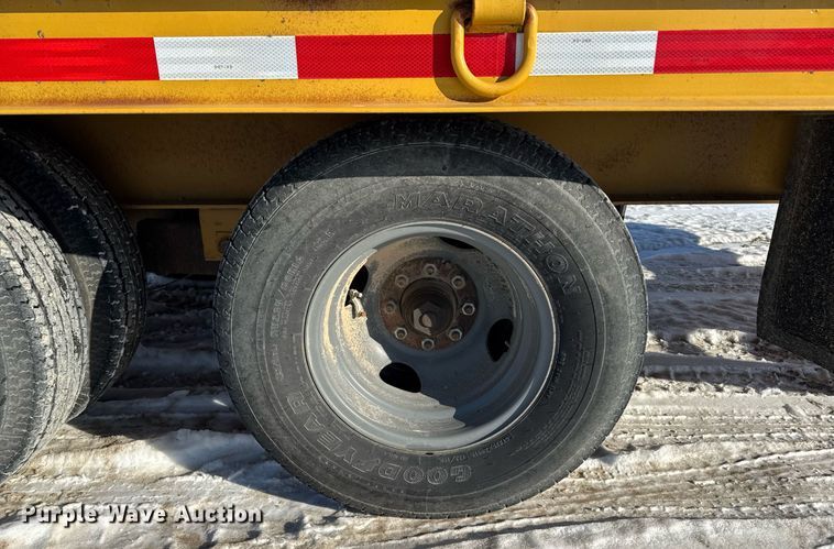 image for item DW2496 1989 Load King 92 LT equipment trailer