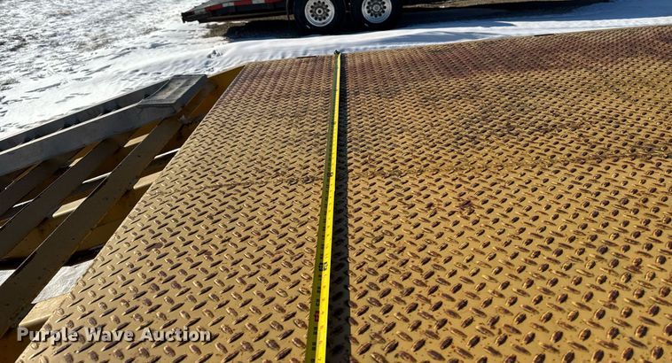 image for item DW2497 1987 Bauer Built Tag-a-Long equipment trailer