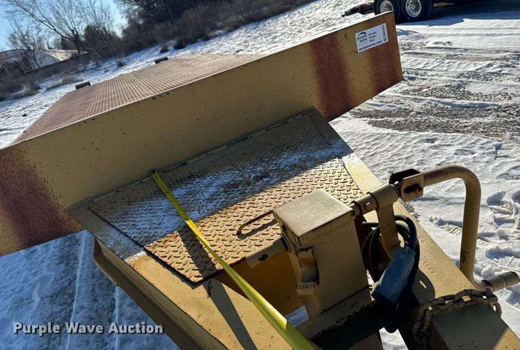 image for item DW2497 1987 Bauer Built Tag-a-Long equipment trailer