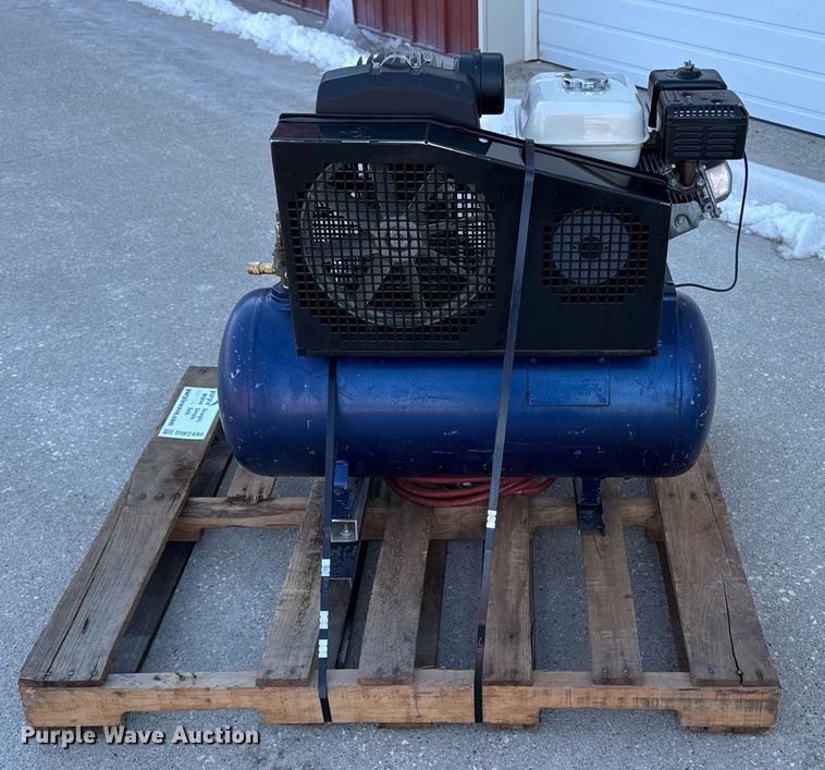 image for item DW2498 Napa air compressor