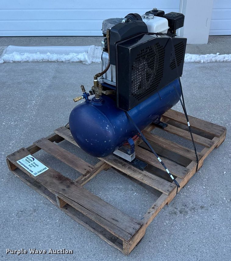 image for item DW2498 Napa air compressor