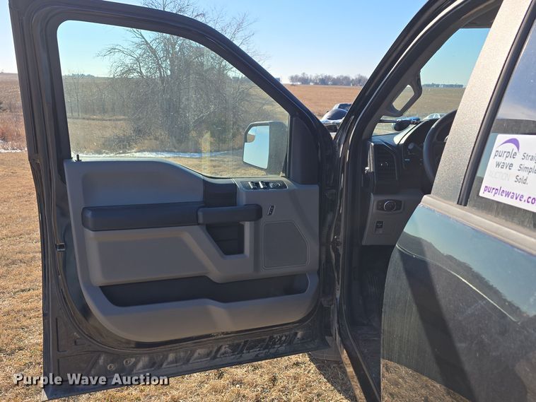 image for item DW3056 2019 Ford F150 SuperCrew pickup truck