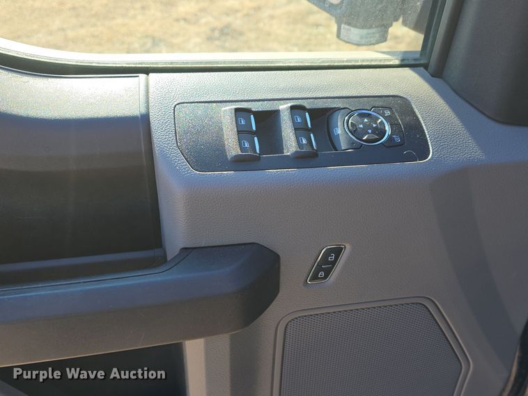 image for item DW3056 2019 Ford F150 SuperCrew pickup truck