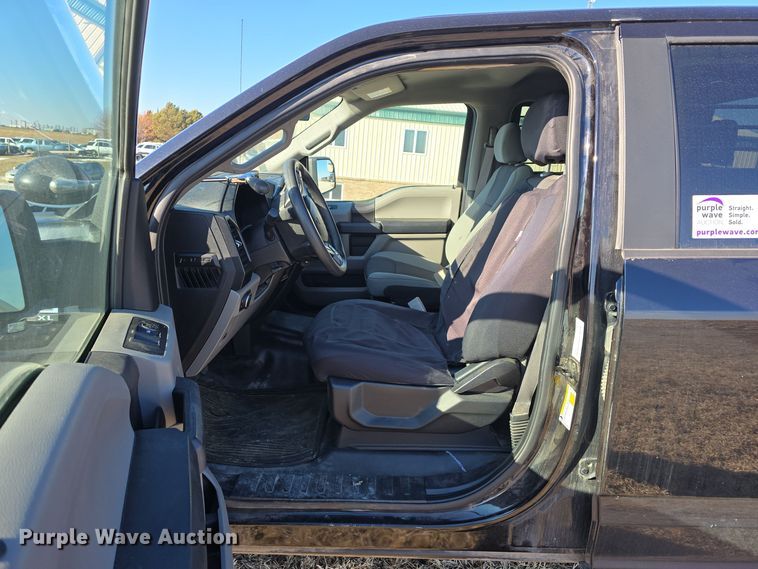 image for item DW3056 2019 Ford F150 SuperCrew pickup truck