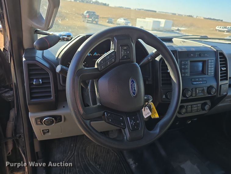 image for item DW3056 2019 Ford F150 SuperCrew pickup truck