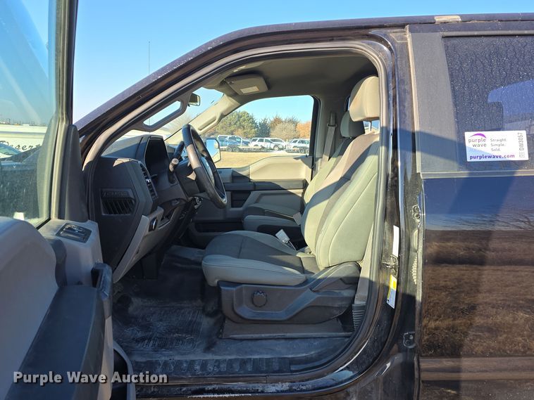 image for item DW3057 2020 Ford F150 SuperCrew pickup truck