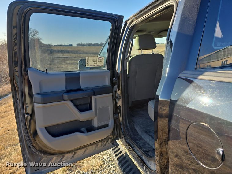 image for item DW3057 2020 Ford F150 SuperCrew pickup truck