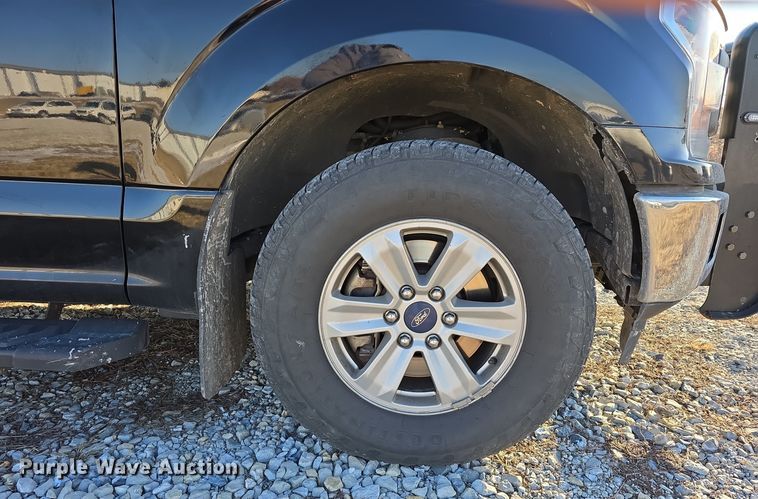 image for item DW3057 2020 Ford F150 SuperCrew pickup truck