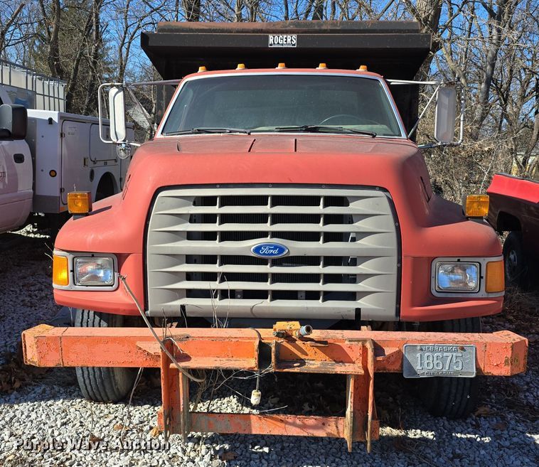 image for item DW3066 1996 Ford F700 dump truck