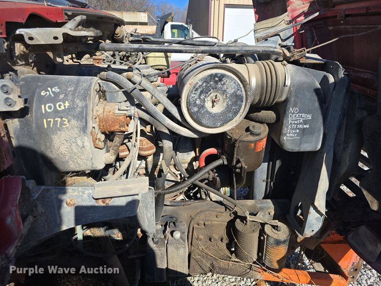 image for item DW3066 1996 Ford F700 dump truck