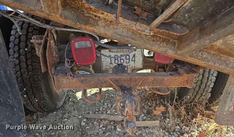 image for item DW3067 2000 International 4700 dump truck