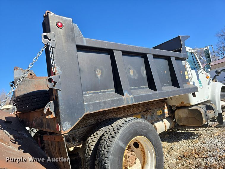 image for item DW3067 2000 International 4700 dump truck