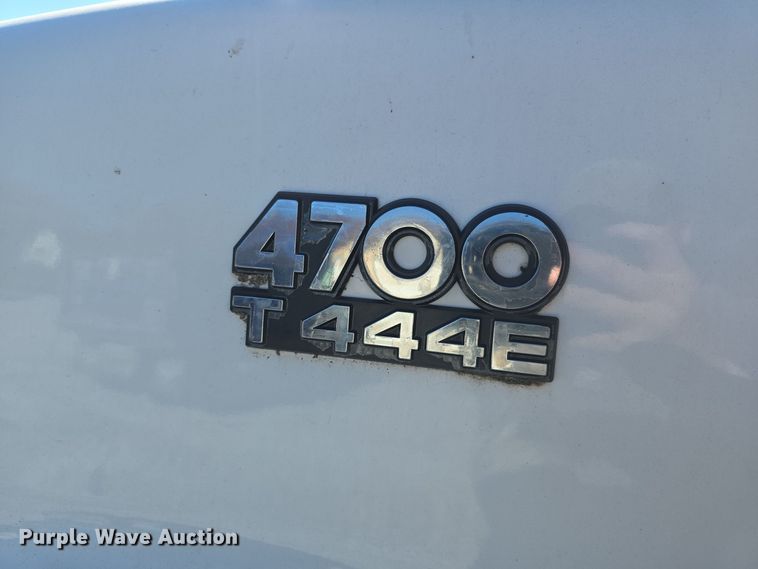 image for item DW3067 2000 International 4700 dump truck